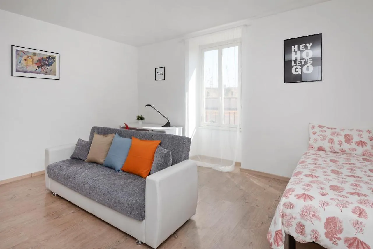 Central Large And Comfortable Apartment Rome